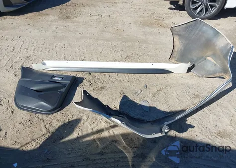 2020 Toyota Corolla Se из США, поврежденный, VIN 5YFS4RCE3LP042861